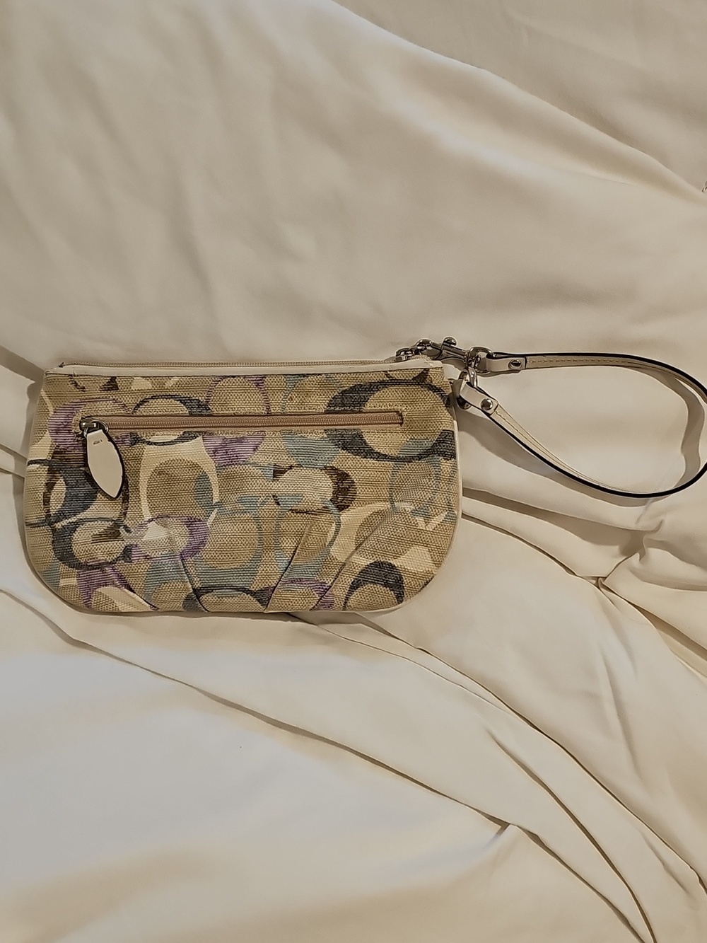 Coach Signature Canvas Wristlet in Neutral Multi - Picture 3 of 4